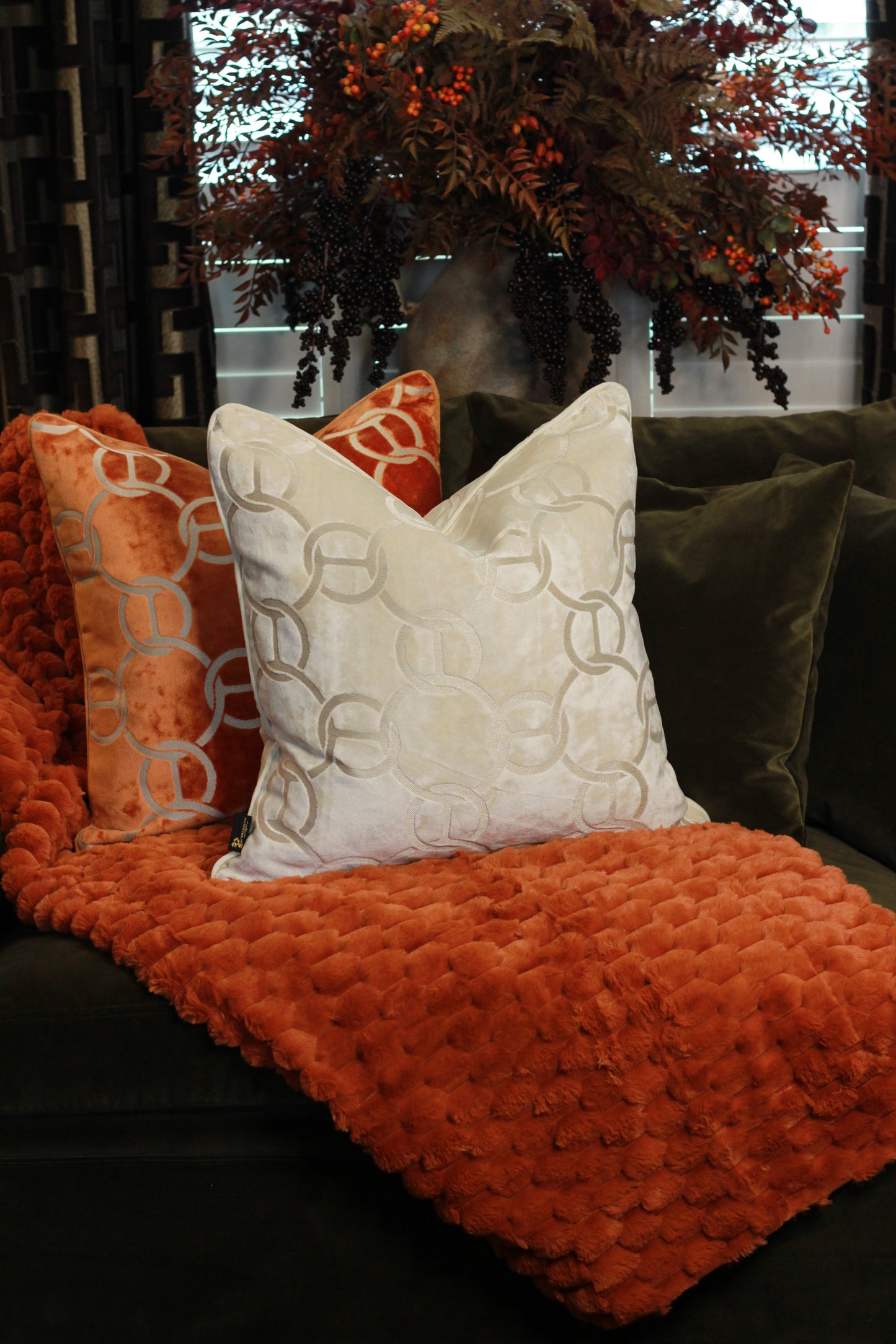 Hooked Velvet Cushion Ivory