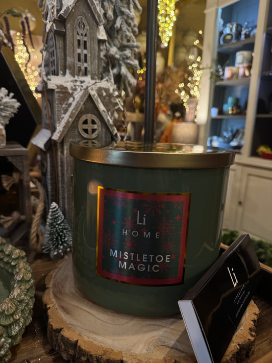 Mistletoe Magic XL Candle | 3.5kg