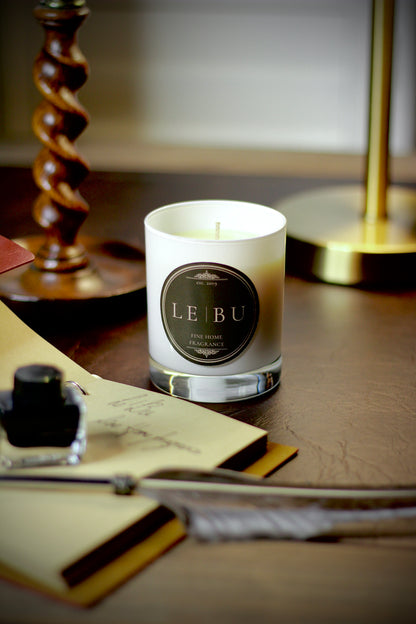 Damson Plum, Rose & Patchouli – Candle detail – Leya Buster Interiors
