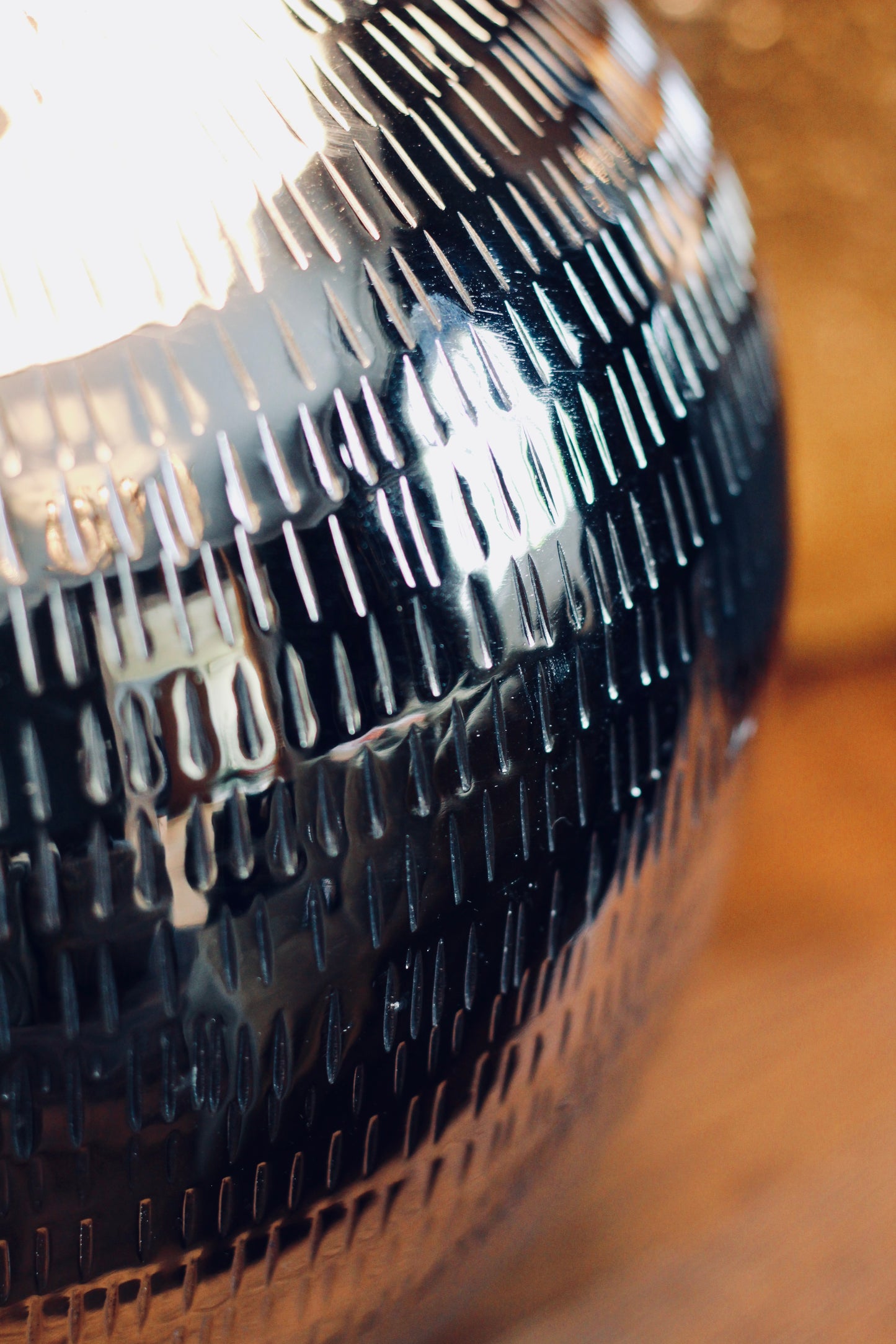 Nickel Plated Hammered Table Lamp detail – Leya Buster Interiors