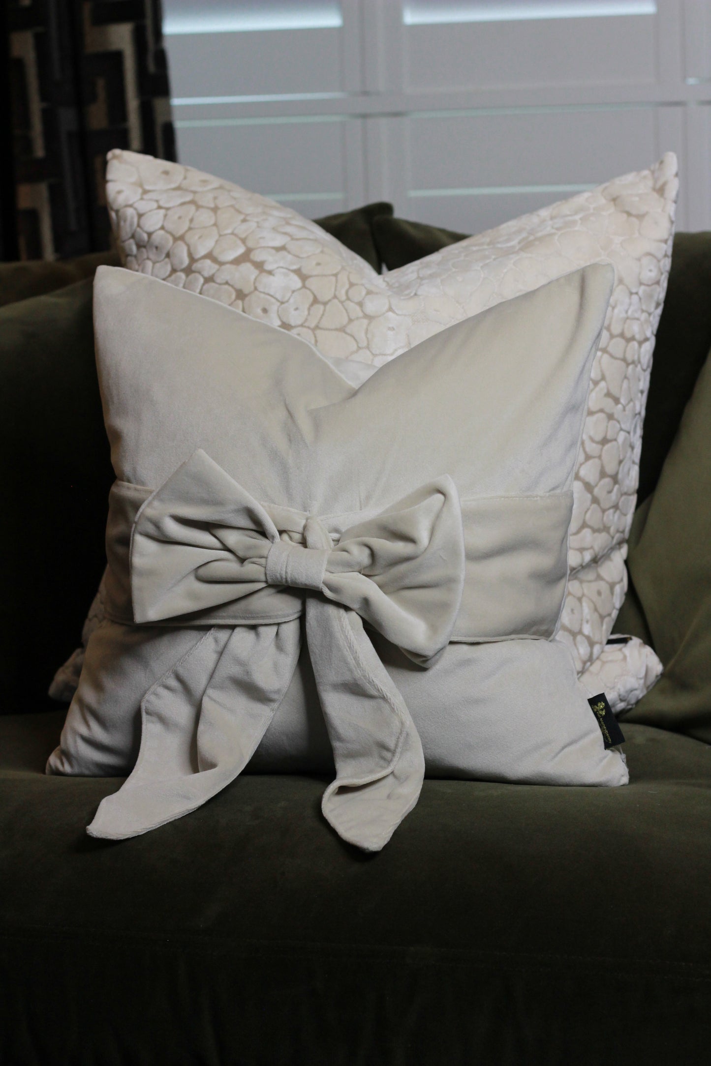 Cream Bow Velvet Cushion