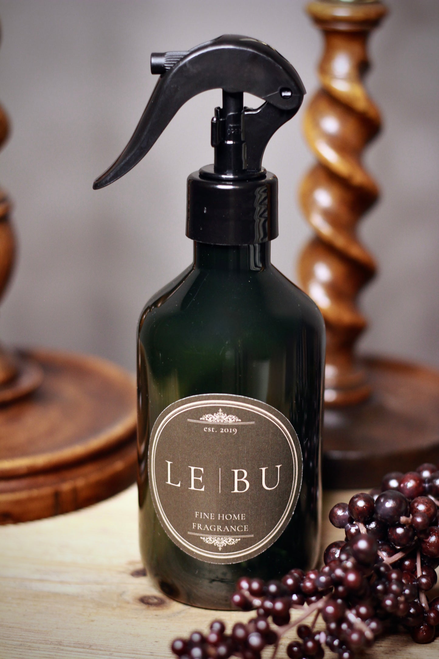 Mystic Tonka & Myrrh – Room Perfume detail – Leya Buster Interiors