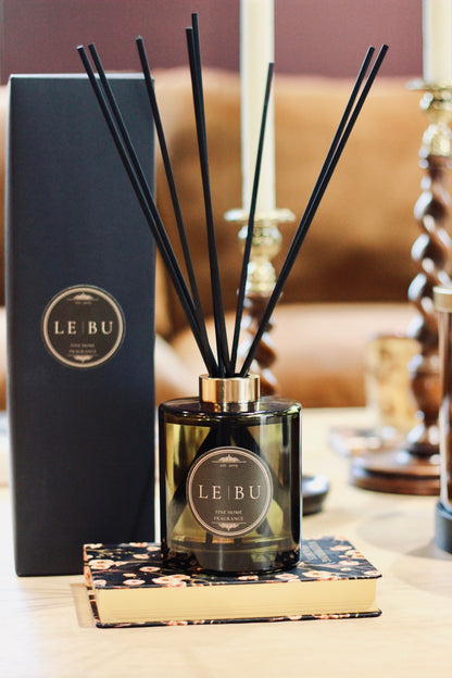 Statement 500ml reed diffuser with black fibre reeds by LE | BU