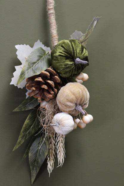 Harvest Woodland Pumpkin Swag detail view of pumpkins and woodland foliage