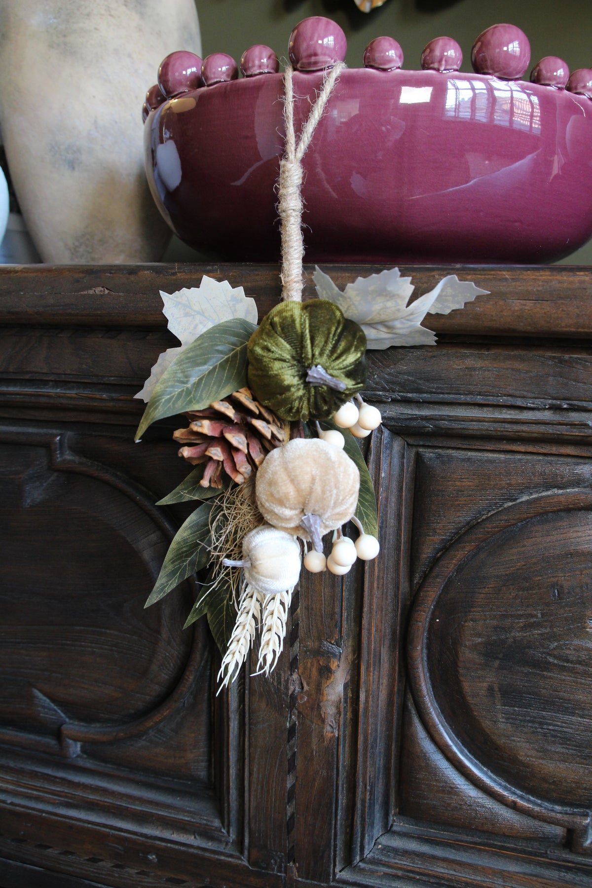 Harvest Woodland Pumpkin Swag close view of autumn woodland detail