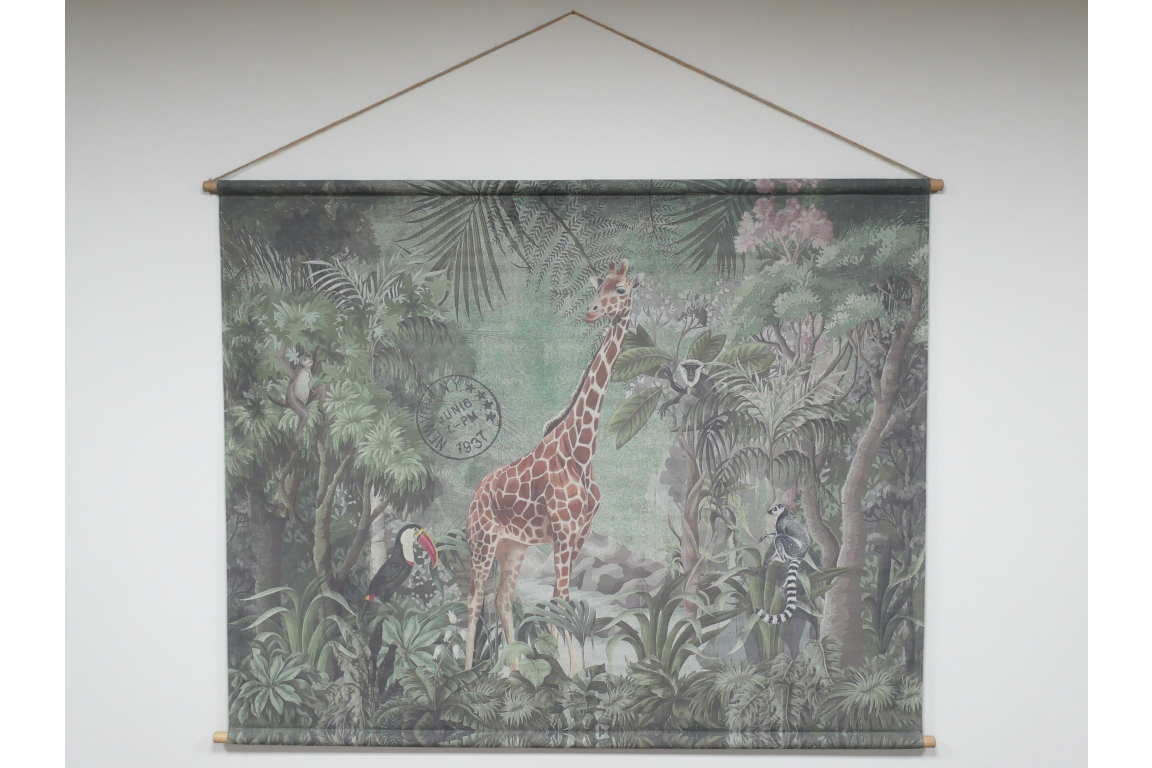 Large animal wall art canvas featuring a giraffe jungle design