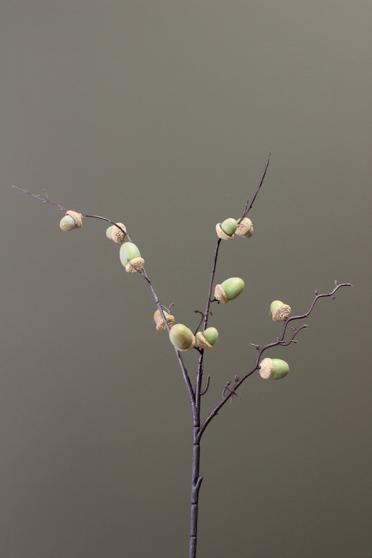 Woodland Acorn Branch – Green detail view of faux acorns and foliage